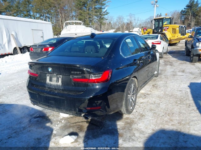 44205646 :رقم المزاد ، 3MW5R7J04M8B88548 vin ، 2021 Bmw 330i Xdrive مزاد بيع