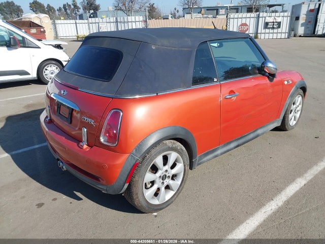 2006 MINI COOPER S WMWRH33516TL93715 Photo 3