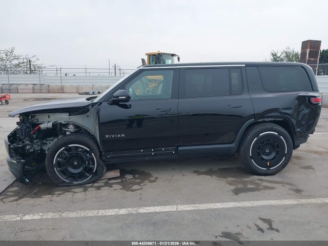 Rivian R1s 2025 7PDSGBBA5SN046508 Image 15