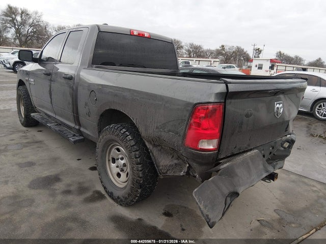 44205675 :رقم المزاد ، 1C6RR6FTXKS704240 vin ، 2019 Ram 1500 Classic Tradesman  4x2 6'4 Box مزاد بيع