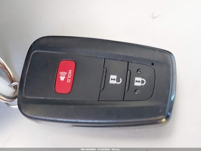 JTMRWRFV1SJ070973 Toyota Rav4 Hybrid Xle