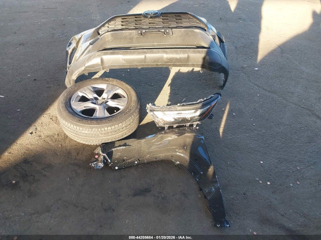 JTMRWRFV1SJ070973 Toyota Rav4 Hybrid Xle