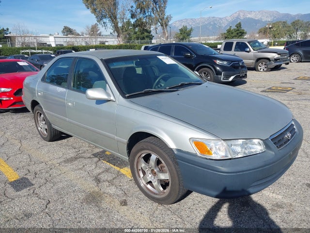 2001 TOYOTA CAMRY JT2BG22K210604481 Photo 0