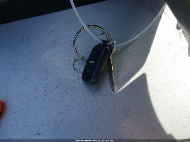 2001 TOYOTA CAMRY JT2BG22K210604481 Photo 10