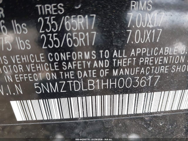 Продаж на аукціоні авто 2017 Hyundai Santa Fe Sport 2.4l, vin: 5NMZTDLB1HH003617, номер лоту: 44205770