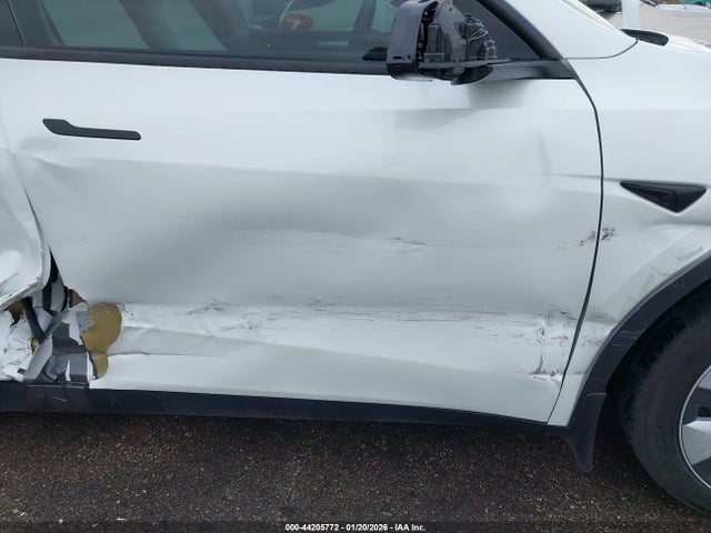 44205772 :رقم المزاد ، 7SAYGDEE8PA080072 vin ، 2023 Tesla Model Y Awd/long Range Dual Motor All-wheel Drive مزاد بيع