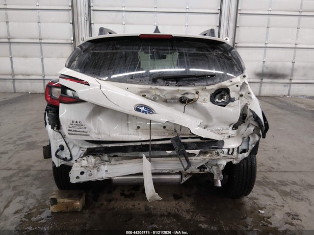 Продаж на аукціоні авто 2024 Subaru Crosstrek Premium, vin: JF2GUADC2R8320496, номер лоту: 44205774