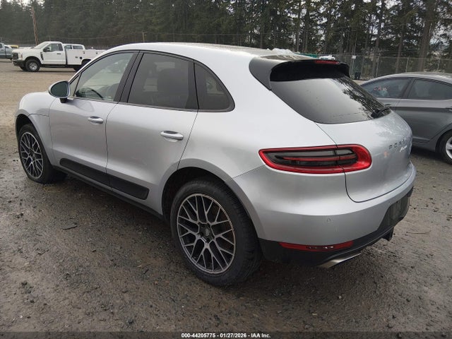 2018 PORSCHE MACAN WP1AA2A50JLB10021 Photo 2