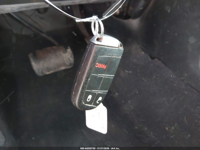44205789 :رقم المزاد ، 3C4PDCAB8HT710010 vin ، 2017 Dodge Journey Se مزاد بيع