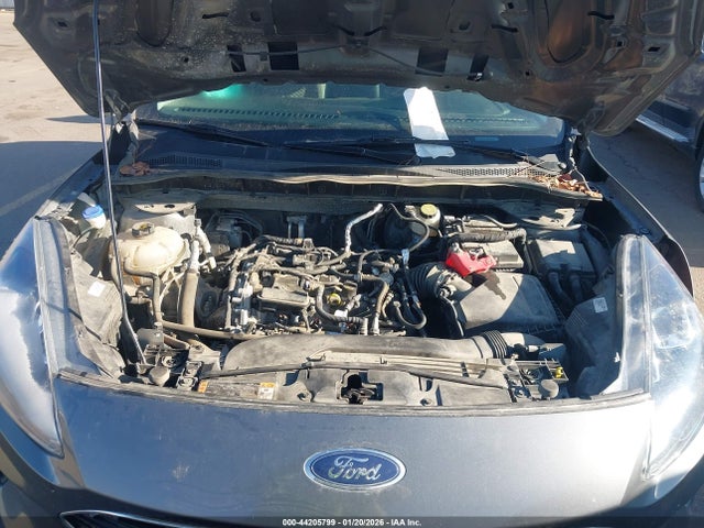 1FMCU9G69NUA67949 Ford ESCAPE SE