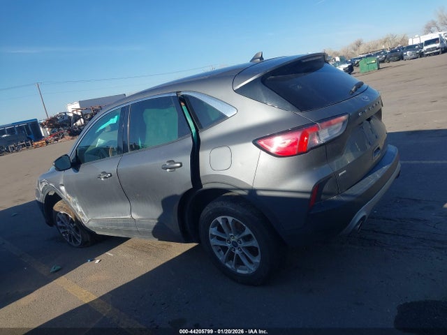 1FMCU9G69NUA67949 Ford ESCAPE SE