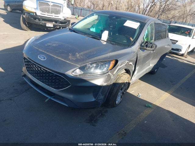 1FMCU9G69NUA67949 Ford ESCAPE SE