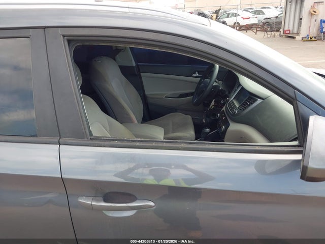 KM8J33A41JU626791 Hyundai TUCSON SEL