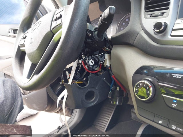 KM8J33A41JU626791 Hyundai TUCSON SEL