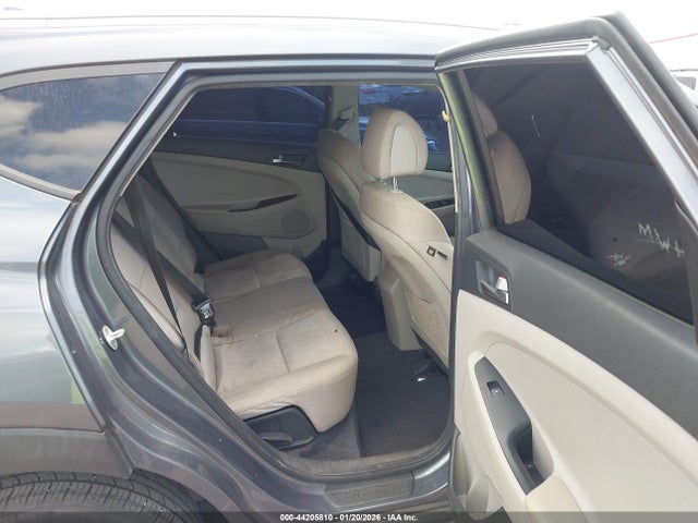 KM8J33A41JU626791 Hyundai TUCSON SEL