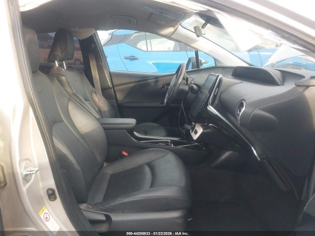 JTDKARFP6H3048689 Toyota Prius Prime Premium