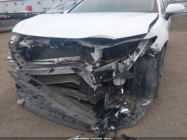 4T1G11BK9MU044086 Toyota Camry Se Awd