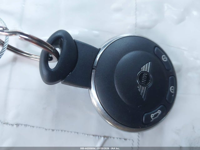 2008 MINI COOPER WMWMF33548TT61425 Photo 10