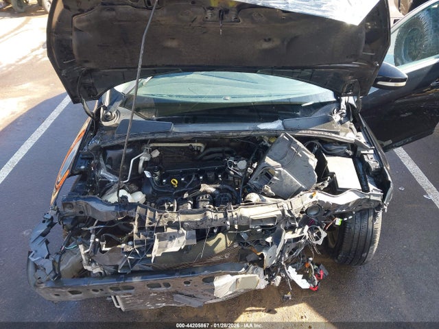 1FADP3N27GL323811 Ford Focus Titanium