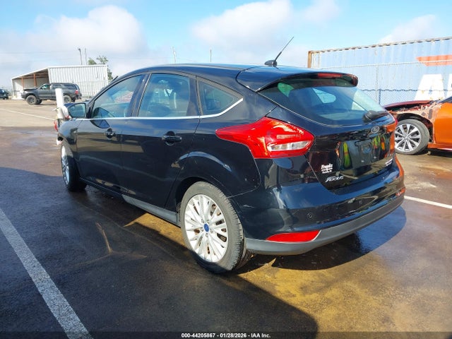 1FADP3N27GL323811 Ford Focus Titanium