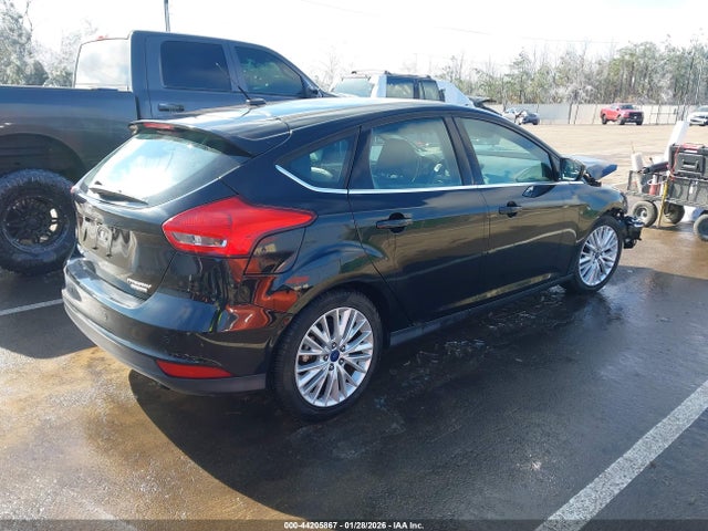 1FADP3N27GL323811 Ford Focus Titanium