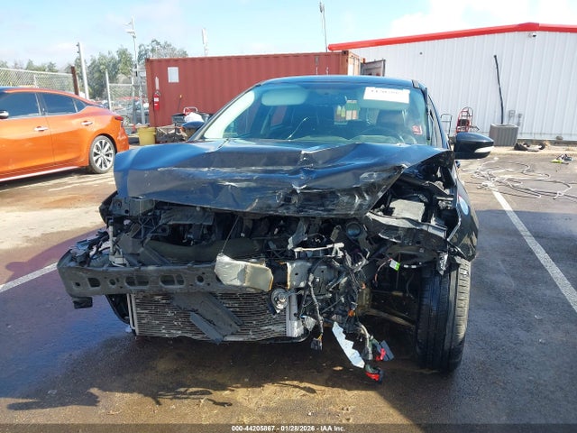 1FADP3N27GL323811 Ford Focus Titanium