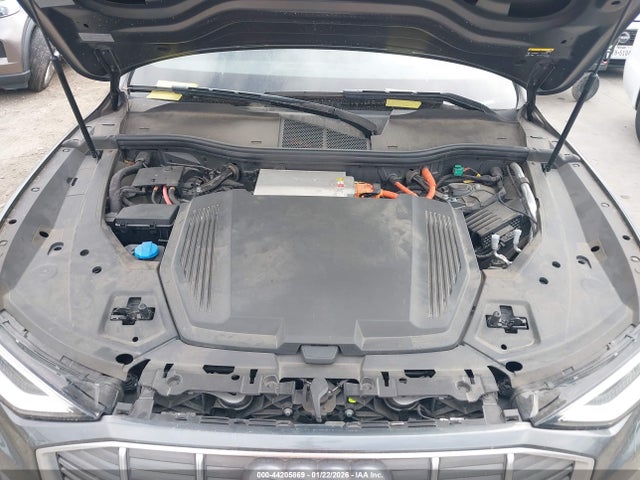 2019 AUDI E-TRON WA1VAAGE1KB007017 Photo 9