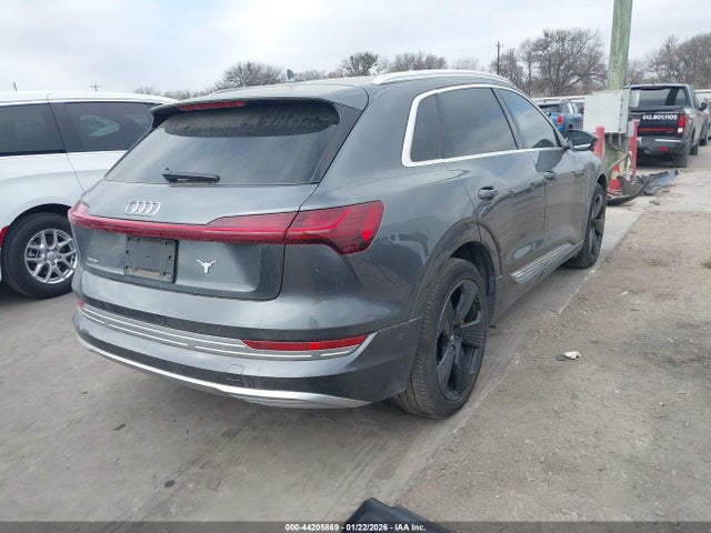 2019 AUDI E-TRON WA1VAAGE1KB007017 Photo 3