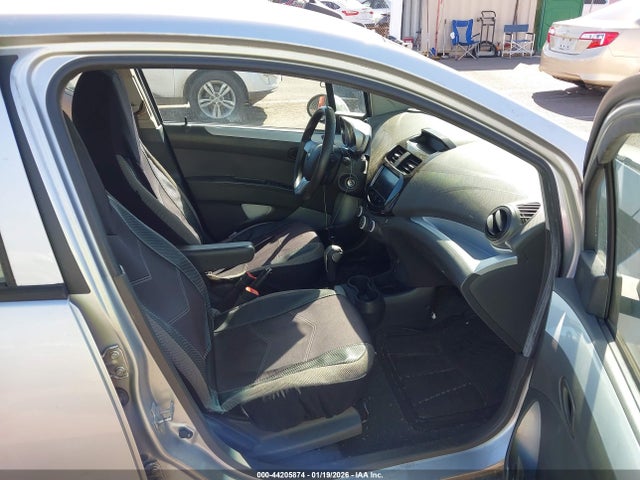Chevrolet Spark 1lt Auto 2014 KL8CD6S90EC516227 Image 5