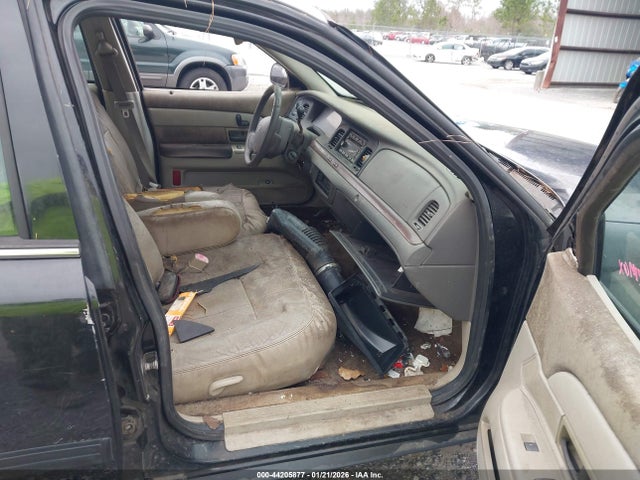 2011 FORD CROWN VICTORIA 2FABP7EV5BX140167 Photo 4