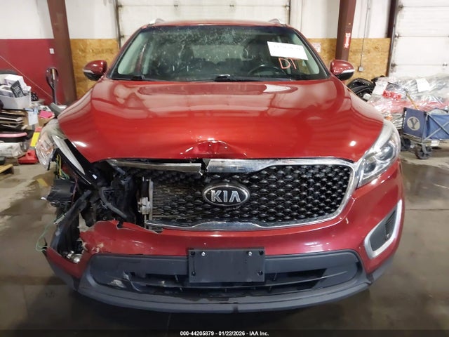 5XYPGDA35JG416602 KIA Sorento 2.4l Lx