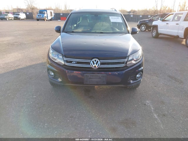WVGBV7AX9FW573320 Volkswagen Tiguan R-line