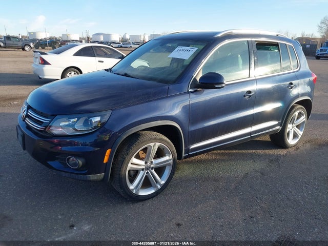 WVGBV7AX9FW573320 Volkswagen Tiguan R-line