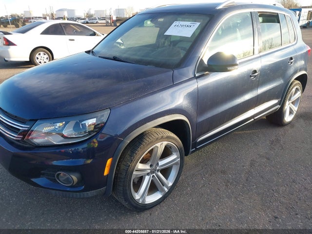 WVGBV7AX9FW573320 Volkswagen Tiguan R-line