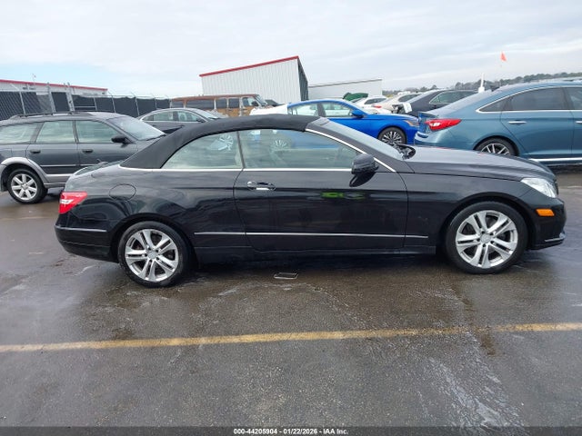 2011 Mercedes-benz E 350 მანქანა იყიდება აუქციონზე, vin: WDDKK5GF9BF107841, აუქციონის ნომერი: 44205904
