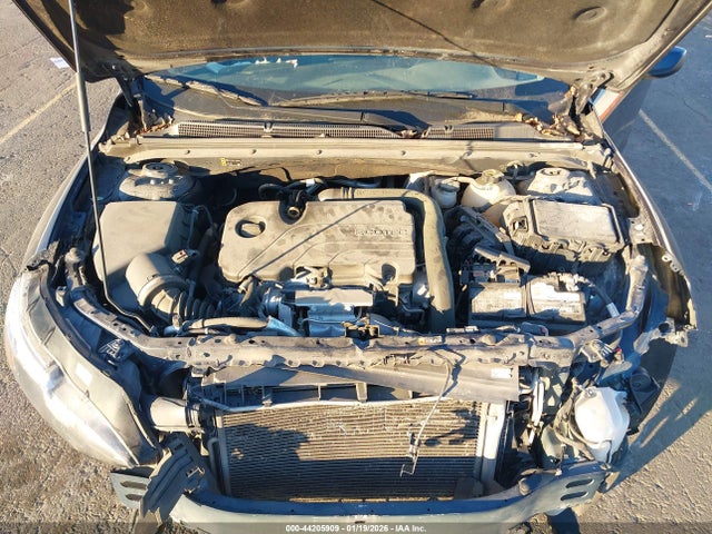 1G1ZD5ST1KF159179 Chevrolet MALIBU LT