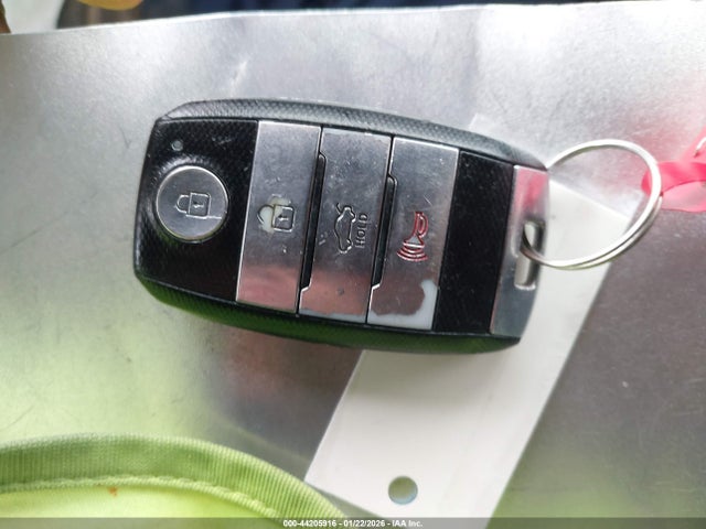 KNDJ33AU5S7944689 KIA SOUL EX