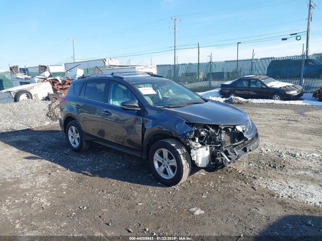 Toyota Rav4 Xle 2014 2T3RFREV5EW162000 главное изображение
