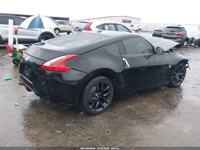 2018 NISSAN 370Z JN1AZ4EH7JM570882 Photo 3