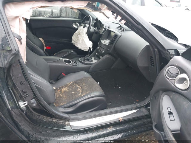 2018 NISSAN 370Z JN1AZ4EH7JM570882 Photo 4