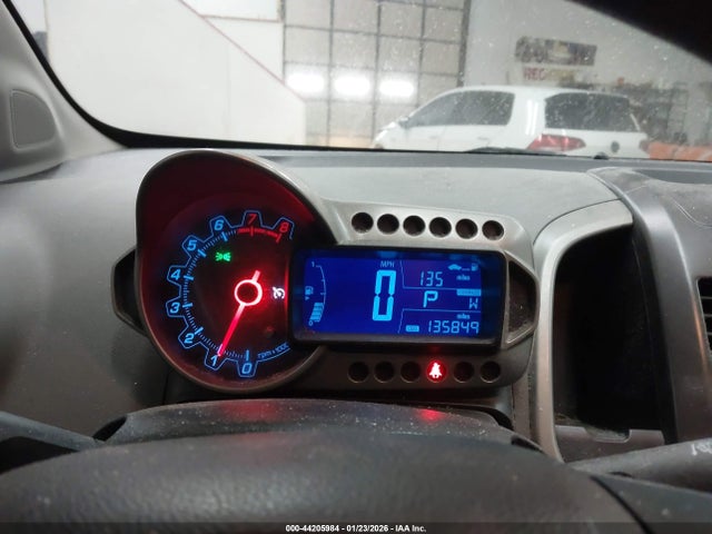 1G1JC5SH1E4168749 Chevrolet Sonic Lt Auto