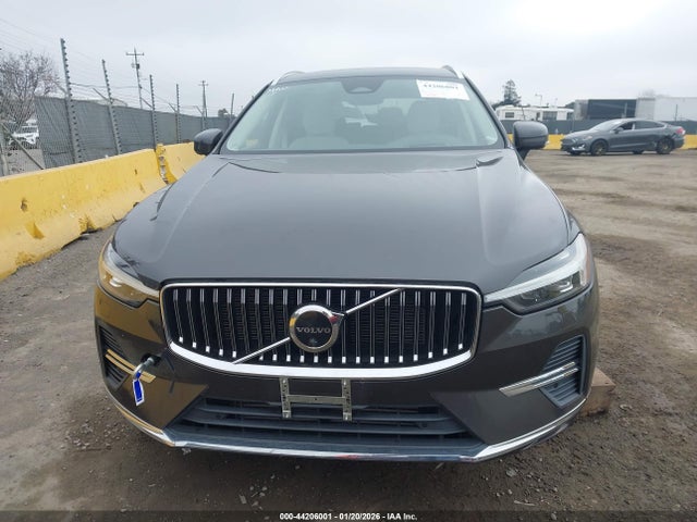 YV4BR0DK1N1915593 Volvo Xc60 Recharge Plug-in Hybrid T8 Inscription Expression