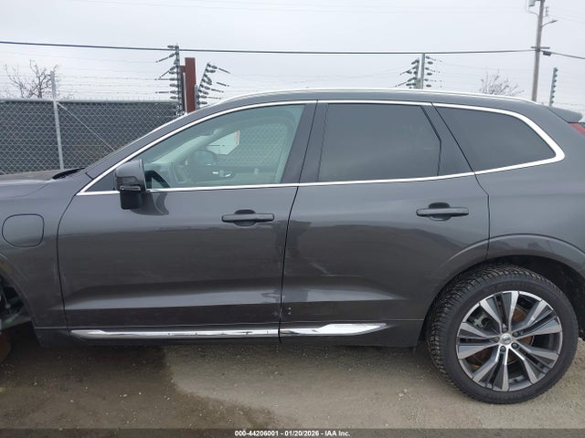 YV4BR0DK1N1915593 Volvo Xc60 Recharge Plug-in Hybrid T8 Inscription Expression