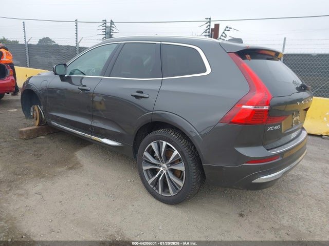 2022 VOLVO XC60 RECHARGE PLUG-IN HYBRID YV4BR0DK1N1915593 Photo 2