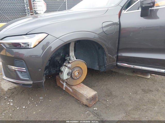 2022 VOLVO XC60 RECHARGE PLUG-IN HYBRID YV4BR0DK1N1915593 Photo 5