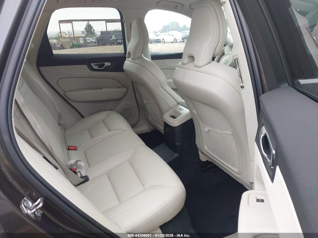 2022 VOLVO XC60 RECHARGE PLUG-IN HYBRID YV4BR0DK1N1915593 Photo 7