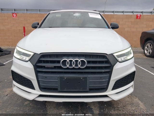 WA1JCCFS0JR023808 Audi Q3 2.0t Premium/2.0t Sport Premium