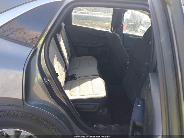 1FMCU0GNXRUA52952 Ford Escape Active