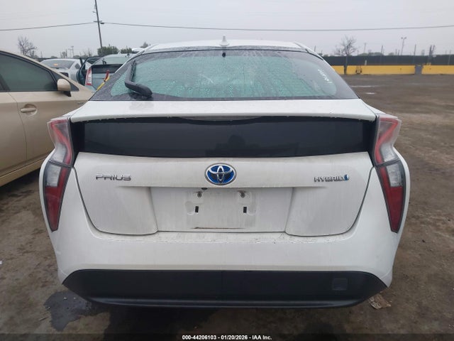 Toyota Prius Three 2016 JTDKARFU3G3022037 Image 17