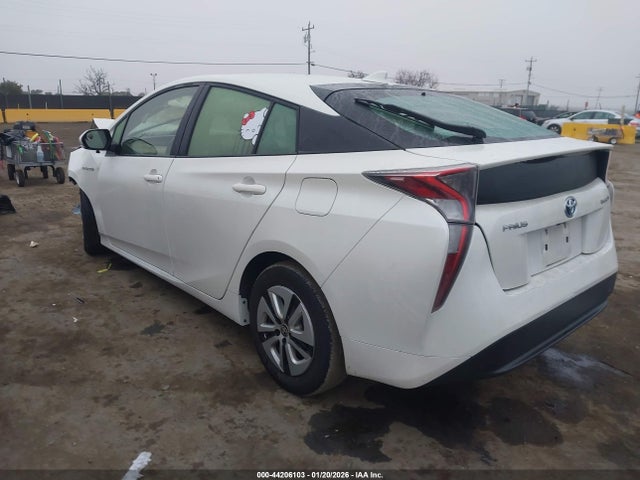 Toyota Prius Three 2016 JTDKARFU3G3022037 Image 3